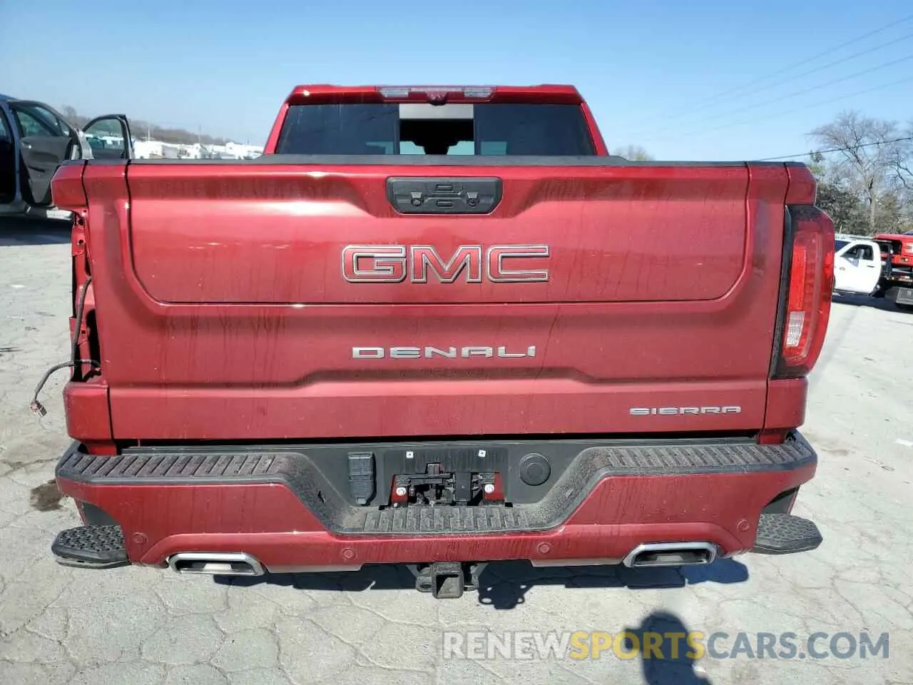 6 Photograph of a damaged car 1GTUUGEL3NZ507849 GMC SIERRA 2022