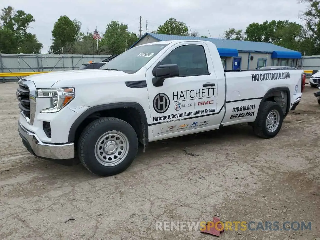 1 Photograph of a damaged car 3GTN8AEK9NG170259 GMC SIERRA 2022