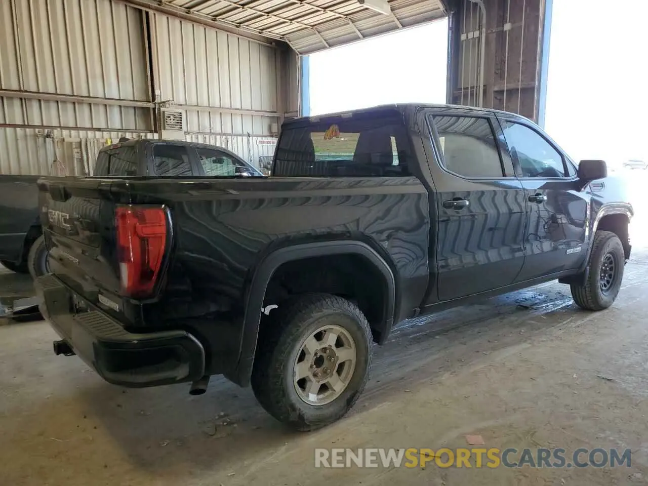 3 Photograph of a damaged car 3GTP8CEK3NG136953 GMC SIERRA 2022