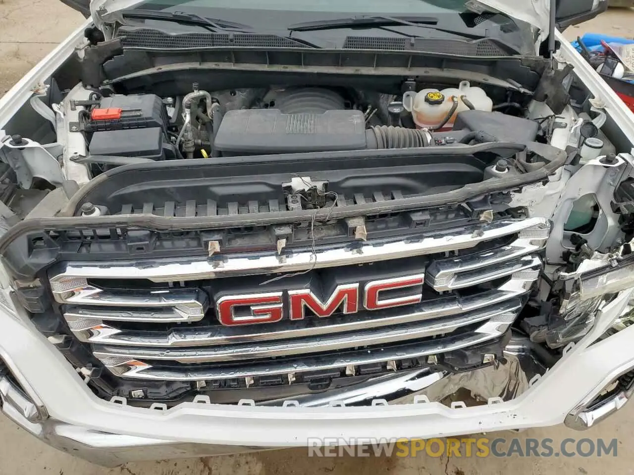 11 Photograph of a damaged car 3GTP8DED2NG124915 GMC SIERRA 2022