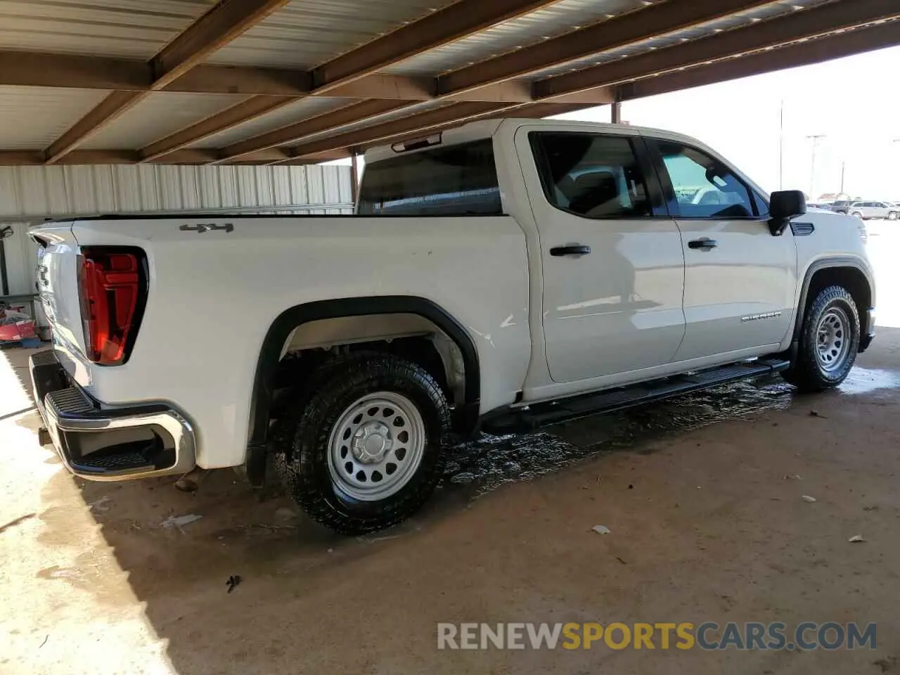 3 Photograph of a damaged car 3GTP9AEK0NG158846 GMC SIERRA 2022