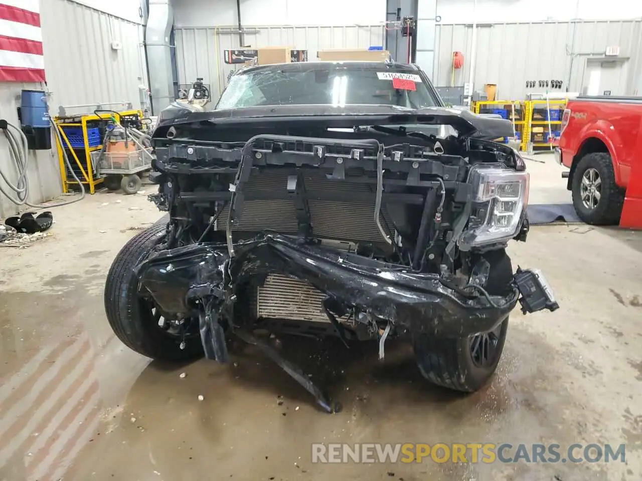 5 Photograph of a damaged car 3GTP9CEK2NG115945 GMC SIERRA 2022