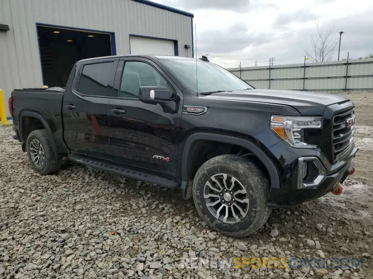 4 Photograph of a damaged car 3GTP9EEL6NG111028 GMC SIERRA 2022