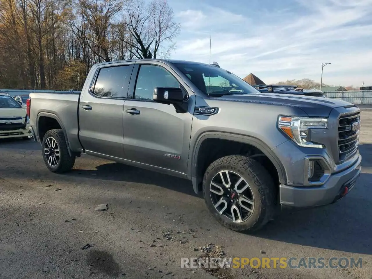 4 Photograph of a damaged car 3GTP9EEL9NG108009 GMC SIERRA 2022