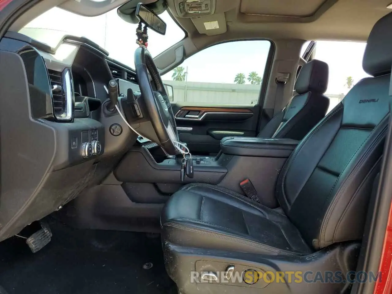 7 Photograph of a damaged car 3GTPHGED8NG607729 GMC SIERRA 2022