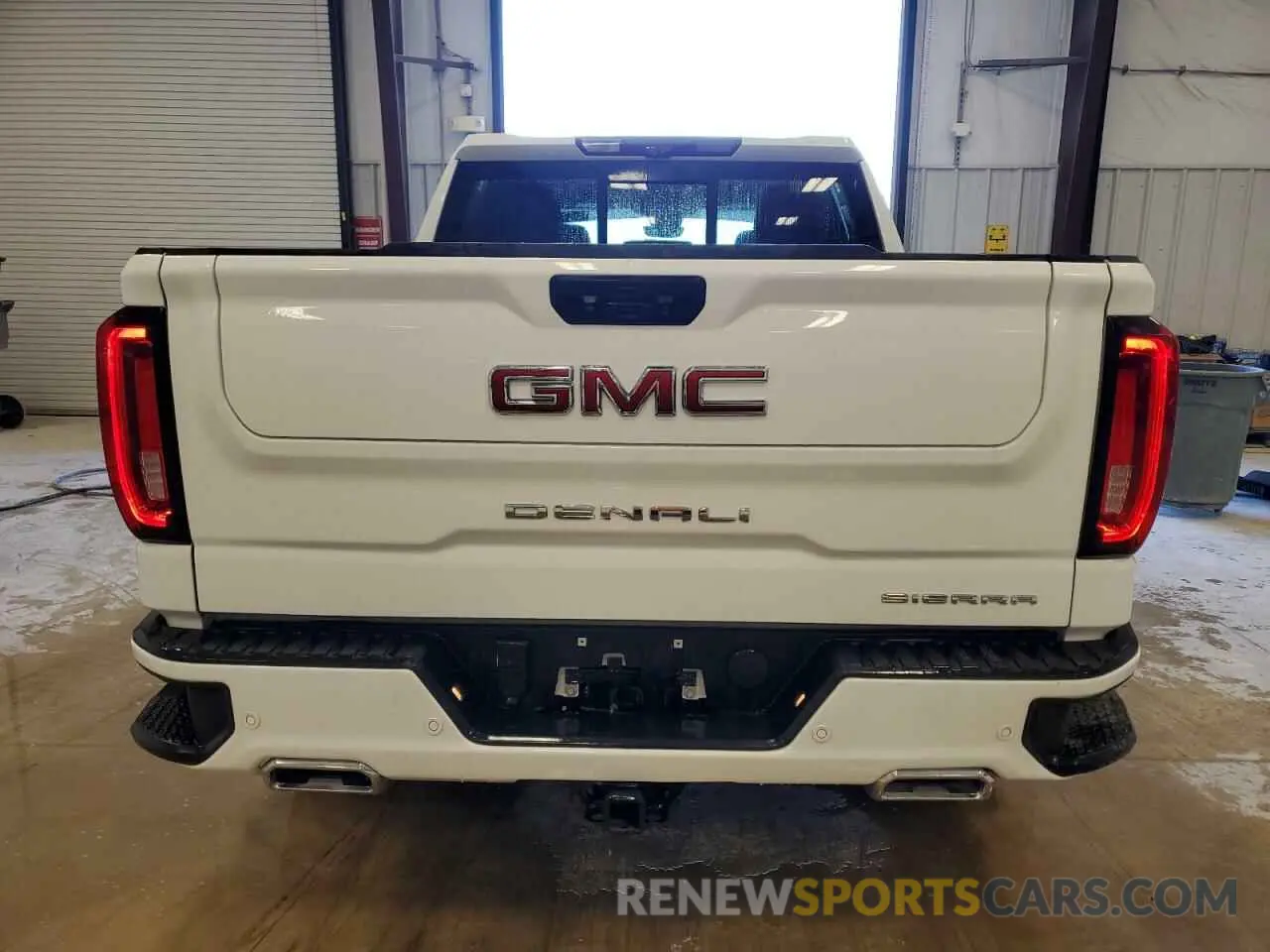 6 Photograph of a damaged car 3GTPHGET0NG633894 GMC SIERRA 2022