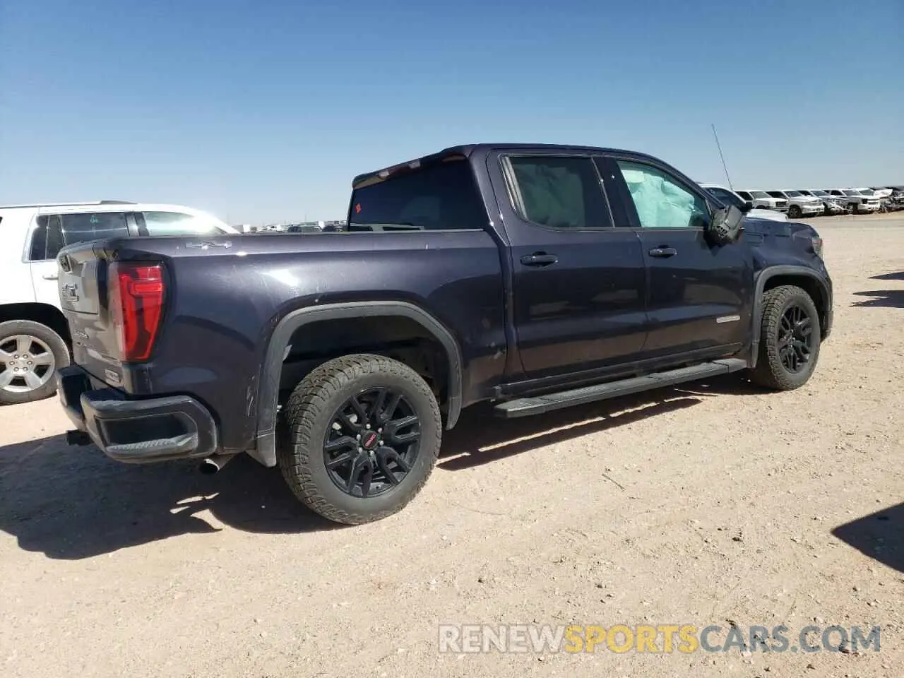 3 Photograph of a damaged car 3GTPUCEK5NG665509 GMC SIERRA 2022
