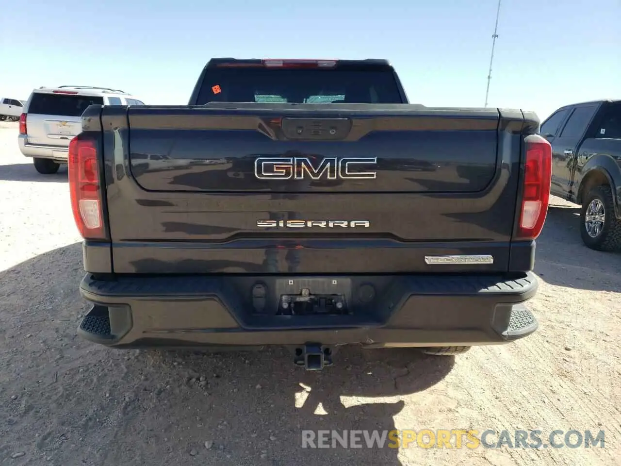 6 Photograph of a damaged car 3GTPUCEK5NG665509 GMC SIERRA 2022
