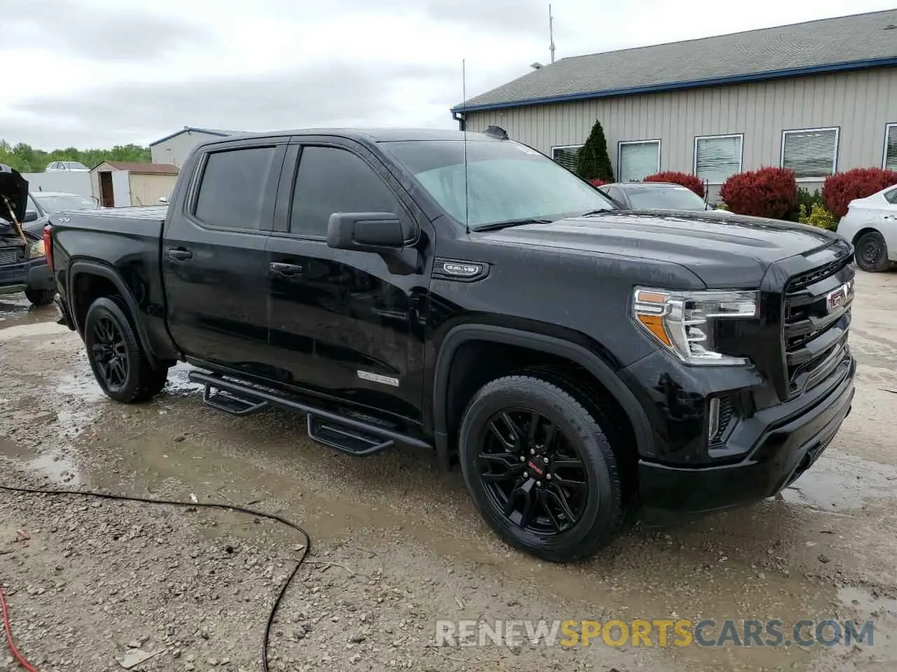 4 Photograph of a damaged car 3GTU9CED1NG114211 GMC SIERRA 2022