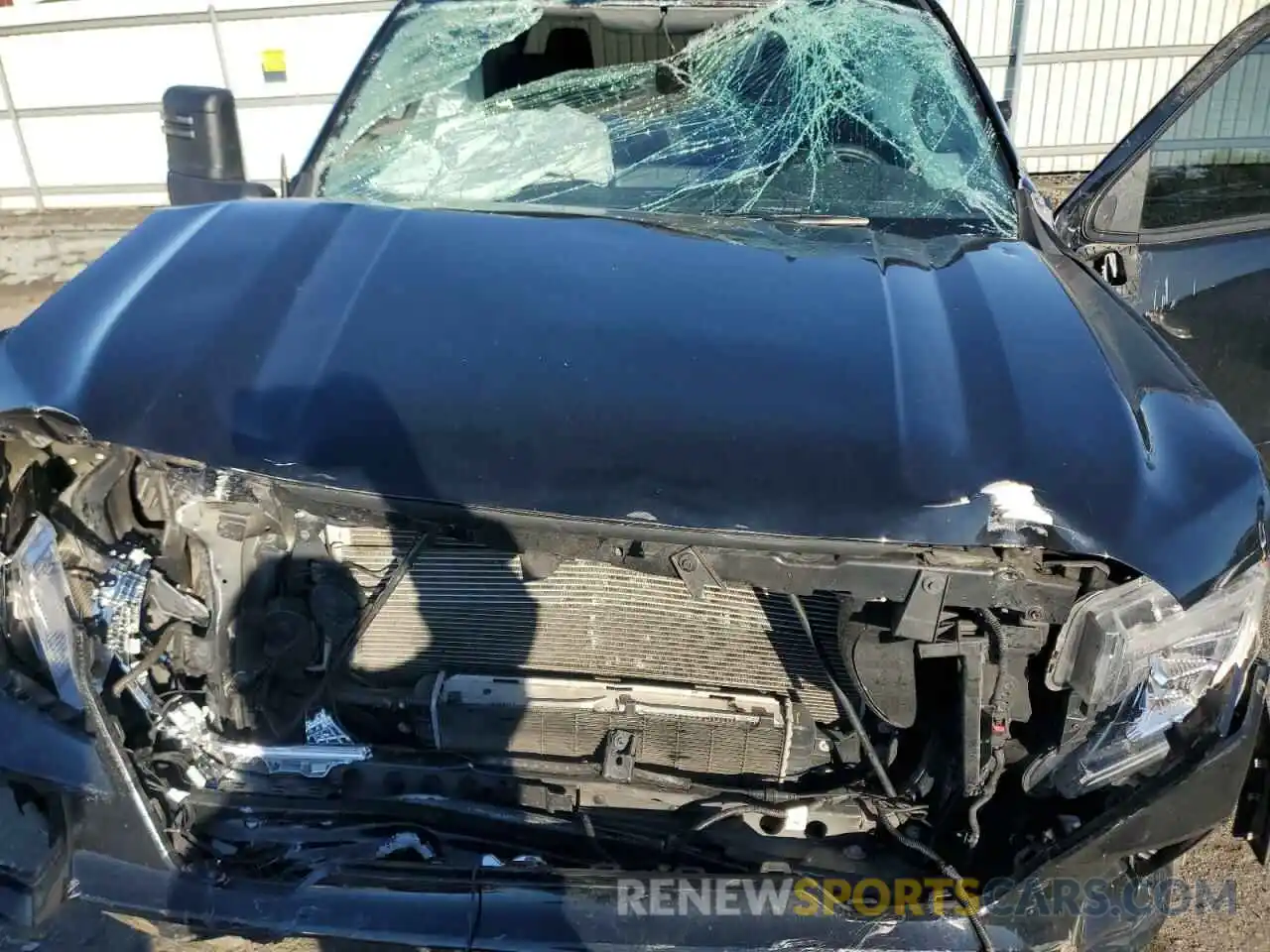 11 Photograph of a damaged car 3GTU9CET4NG198306 GMC SIERRA 2022