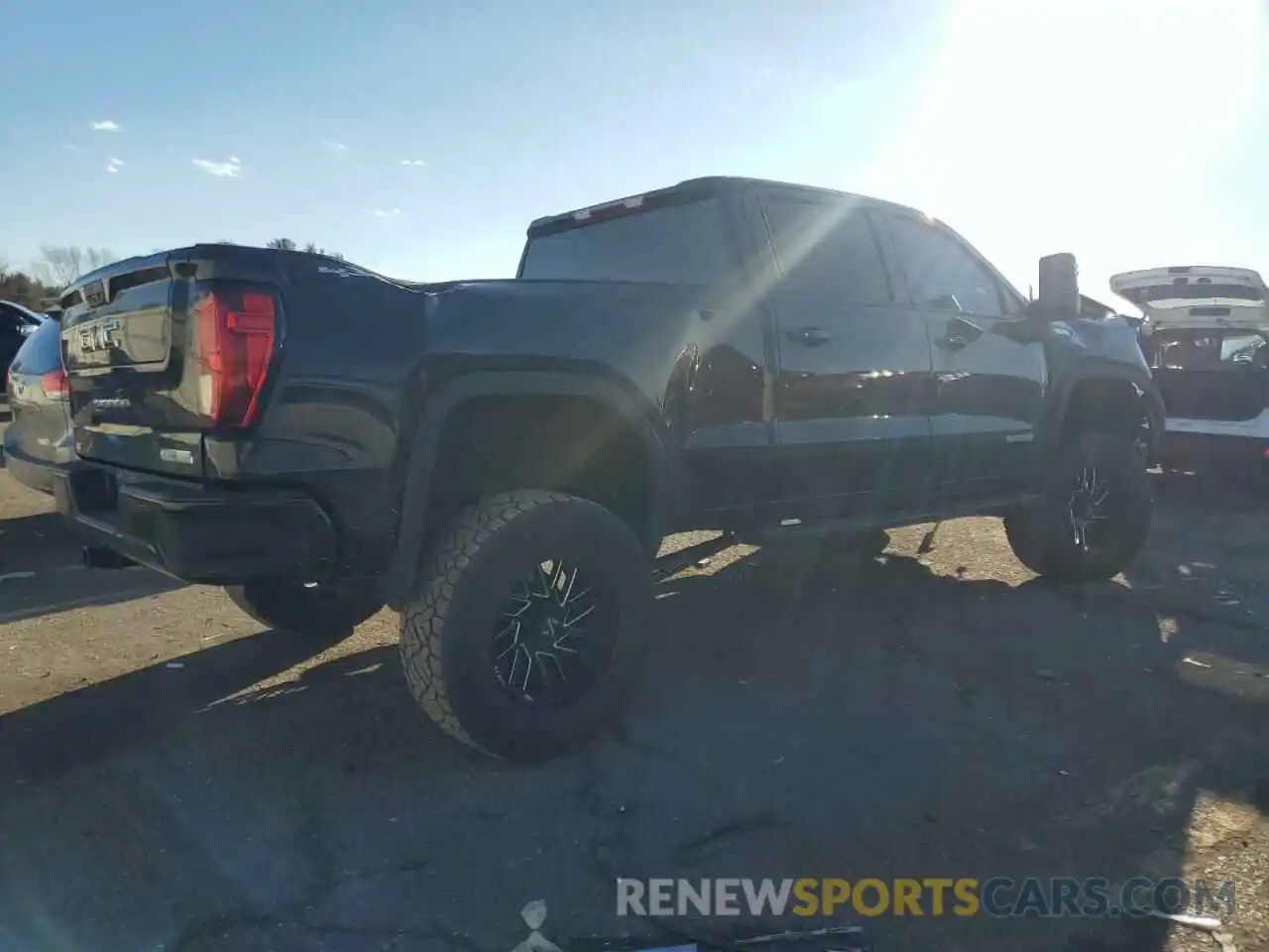 3 Photograph of a damaged car 3GTU9CET4NG198306 GMC SIERRA 2022