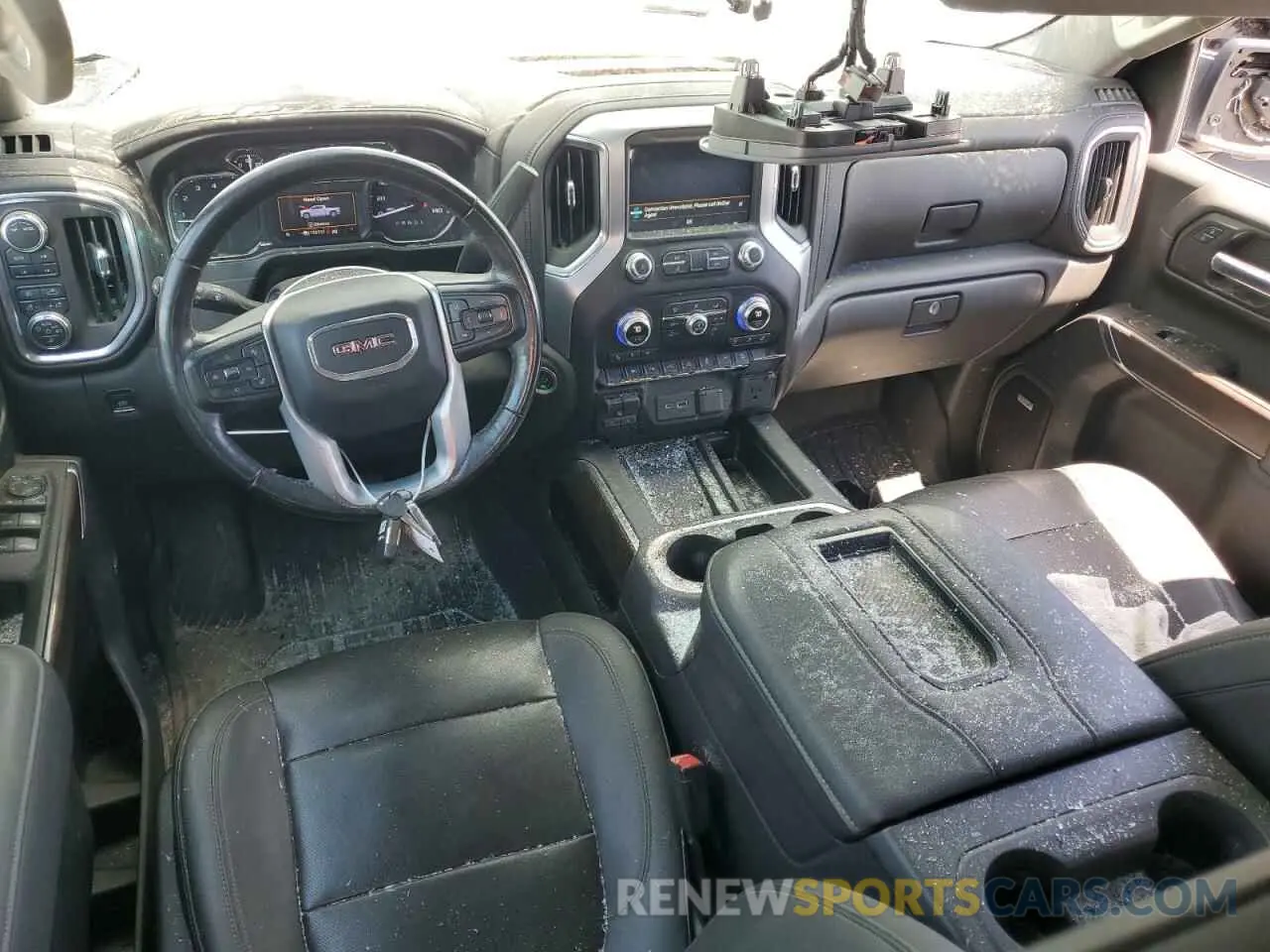 8 Photograph of a damaged car 3GTU9DED0NG104761 GMC SIERRA 2022