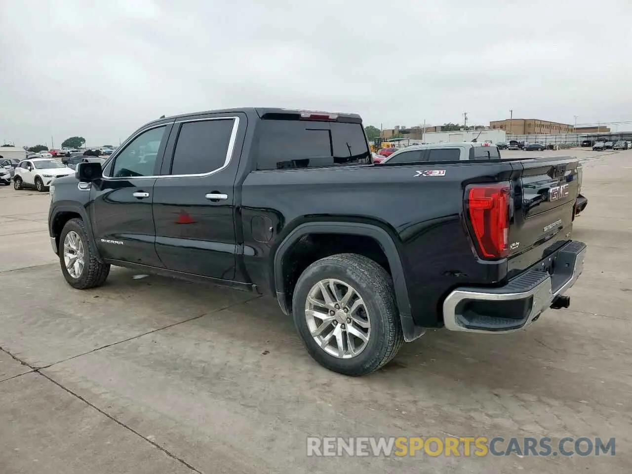 2 Photograph of a damaged car 3GTU9DED4NG192729 GMC SIERRA 2022