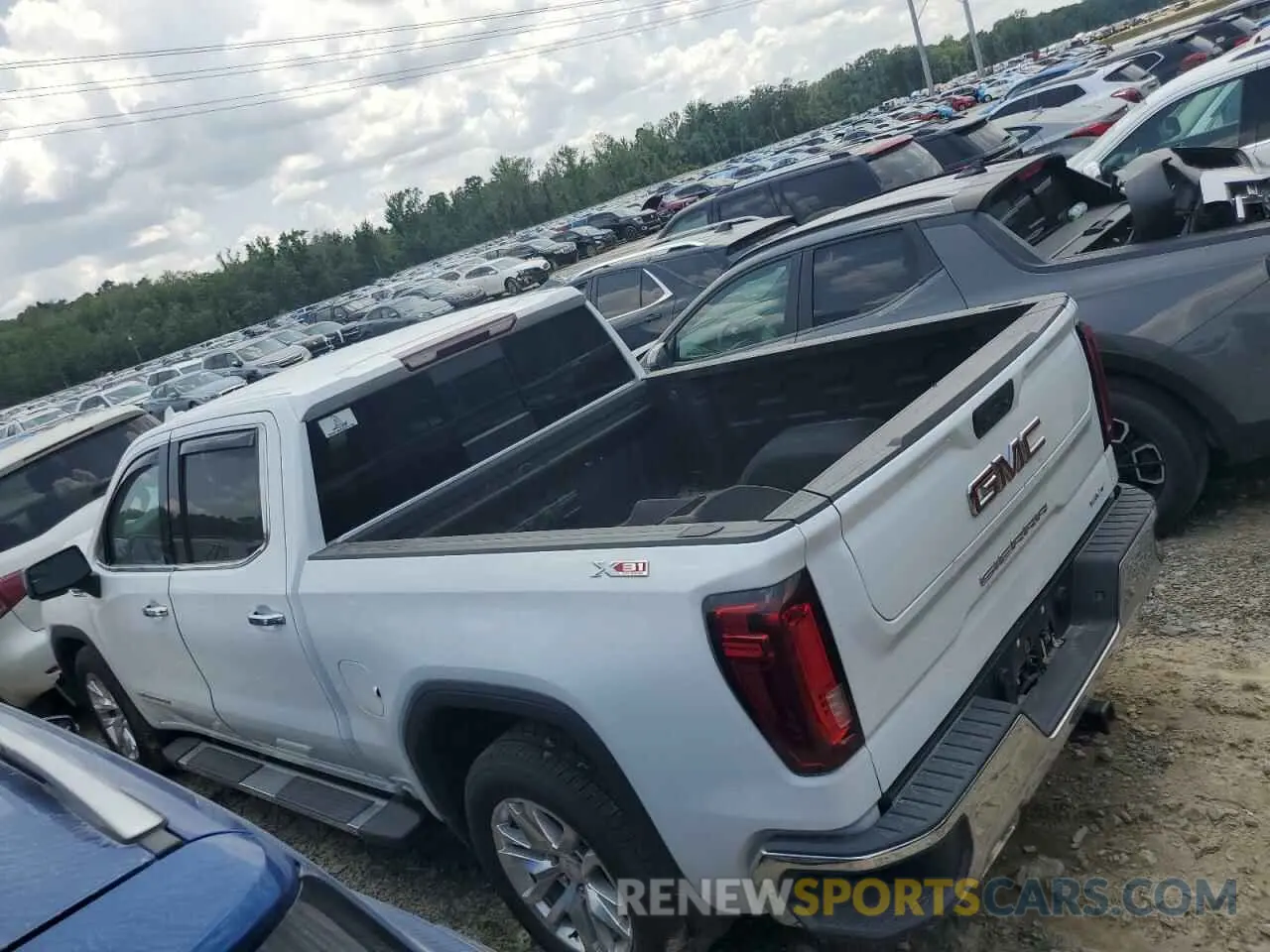 2 Photograph of a damaged car 3GTU9DED6NG158615 GMC SIERRA 2022