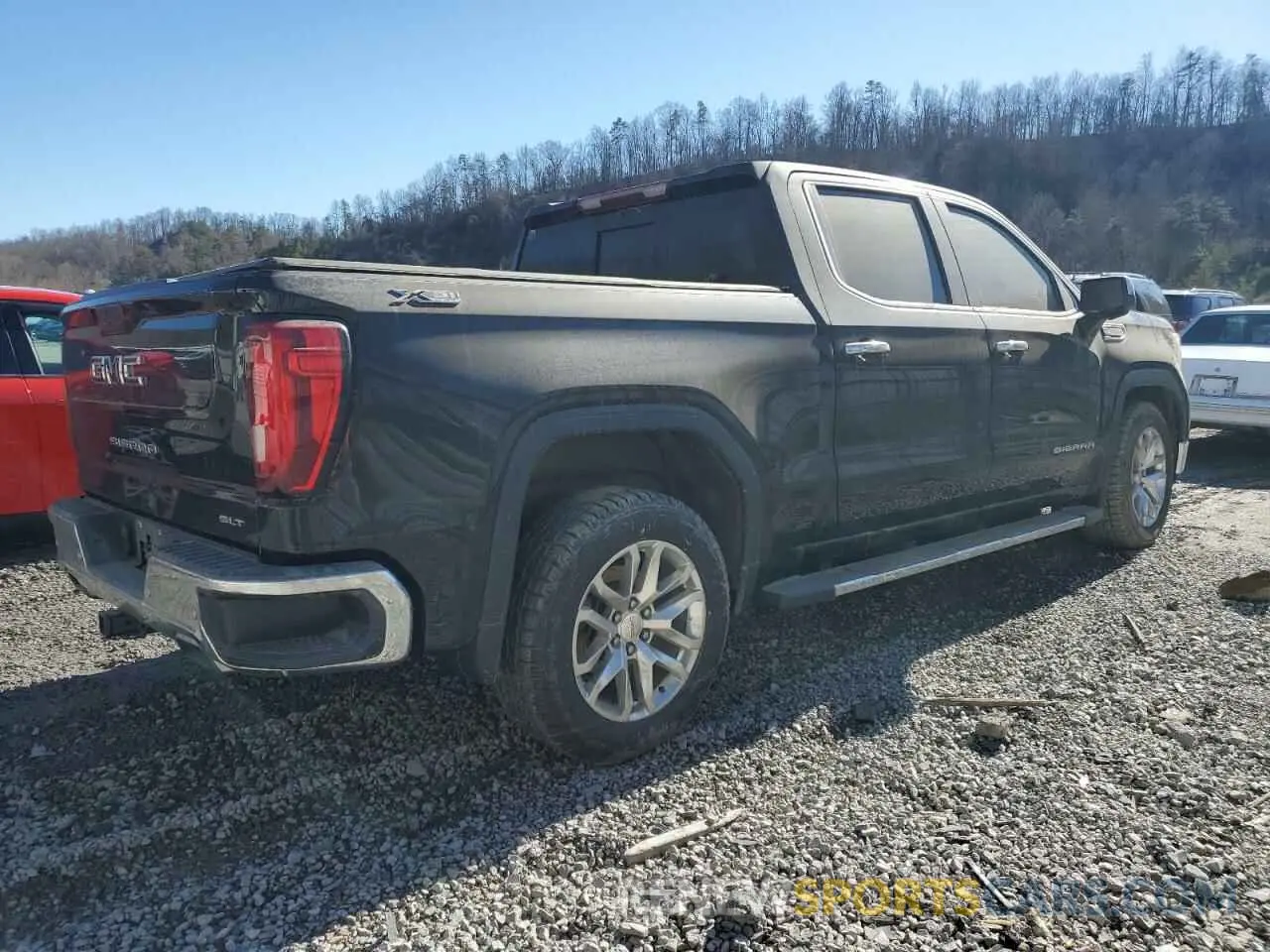 3 Photograph of a damaged car 3GTU9DED8NG180664 GMC SIERRA 2022
