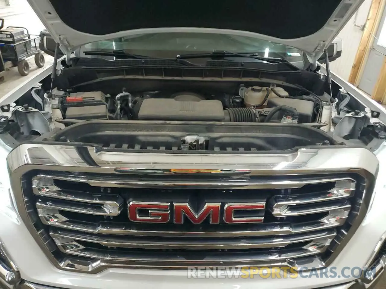 11 Photograph of a damaged car 3GTU9DEL3NG132836 GMC SIERRA 2022