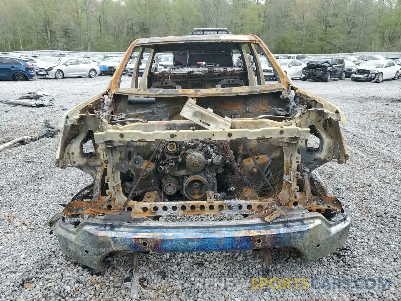 5 Photograph of a damaged car 3GTU9DEL7NG131320 GMC SIERRA 2022