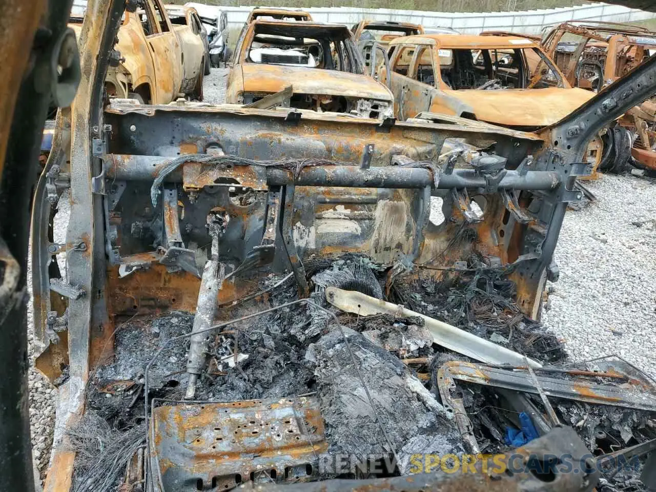 8 Photograph of a damaged car 3GTU9DEL7NG131320 GMC SIERRA 2022