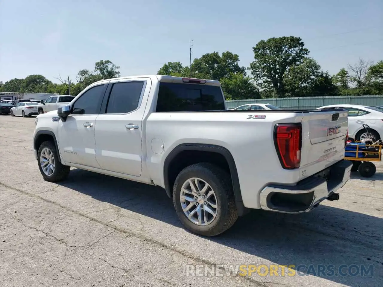 2 Photograph of a damaged car 3GTU9DEL9NG207118 GMC SIERRA 2022