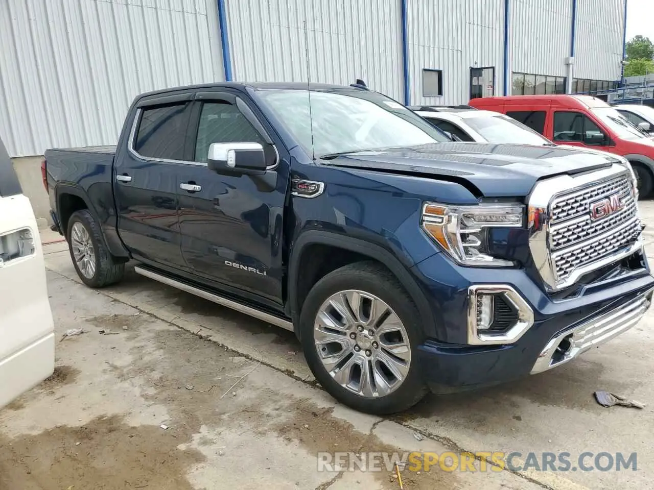 4 Photograph of a damaged car 3GTU9FEL1NG181268 GMC SIERRA 2022