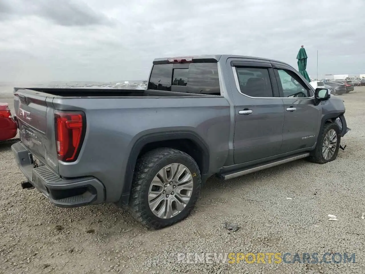 3 Photograph of a damaged car 3GTU9FEL7NG126856 GMC SIERRA 2022