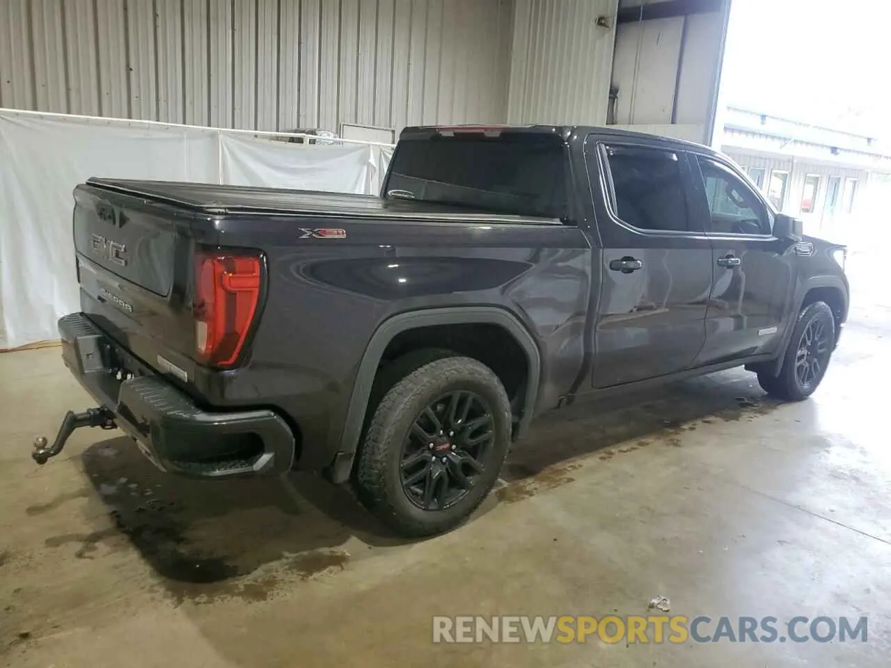 3 Photograph of a damaged car 3GTUUCET9NG548480 GMC SIERRA 2022