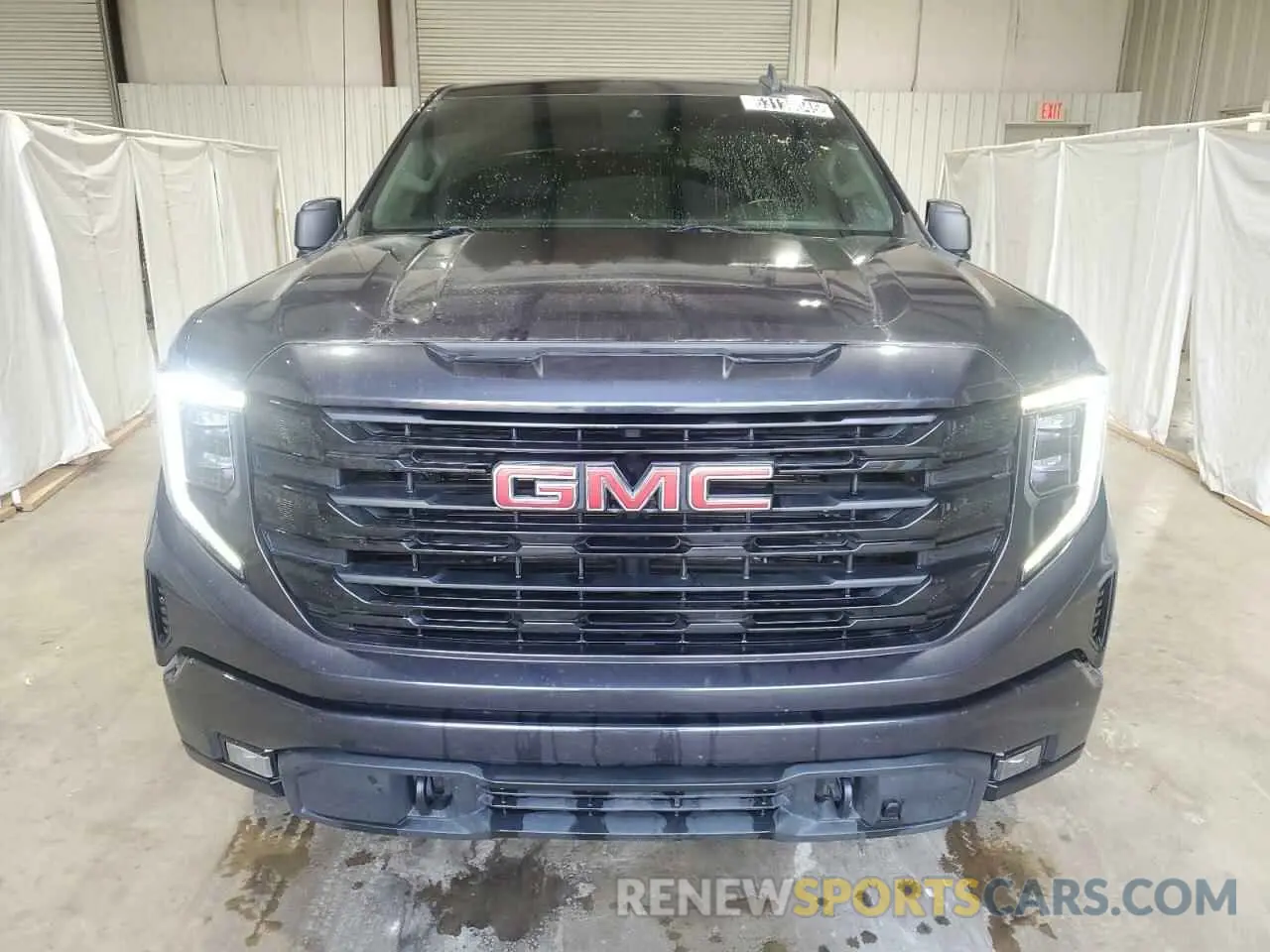 5 Photograph of a damaged car 3GTUUCET9NG548480 GMC SIERRA 2022