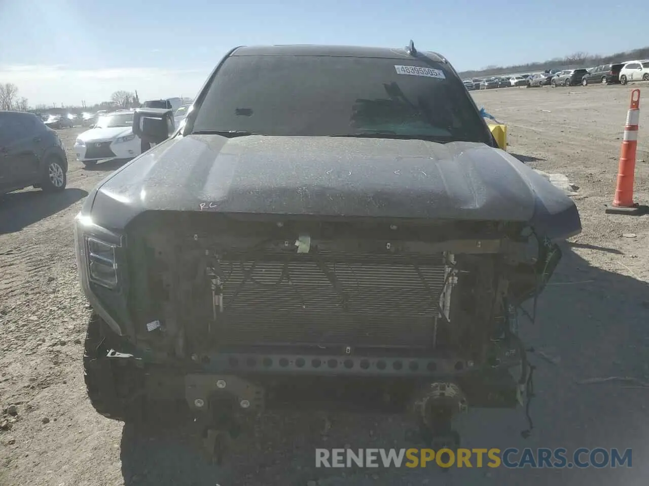 5 Photograph of a damaged car 3GTUUDEDXNG647307 GMC SIERRA 2022