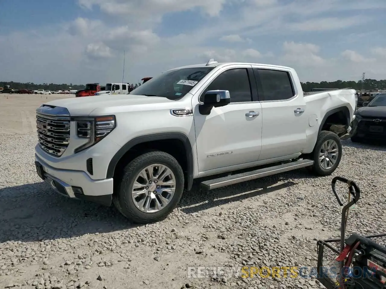 1 Photograph of a damaged car 3GTUUGED2NG677564 GMC SIERRA 2022