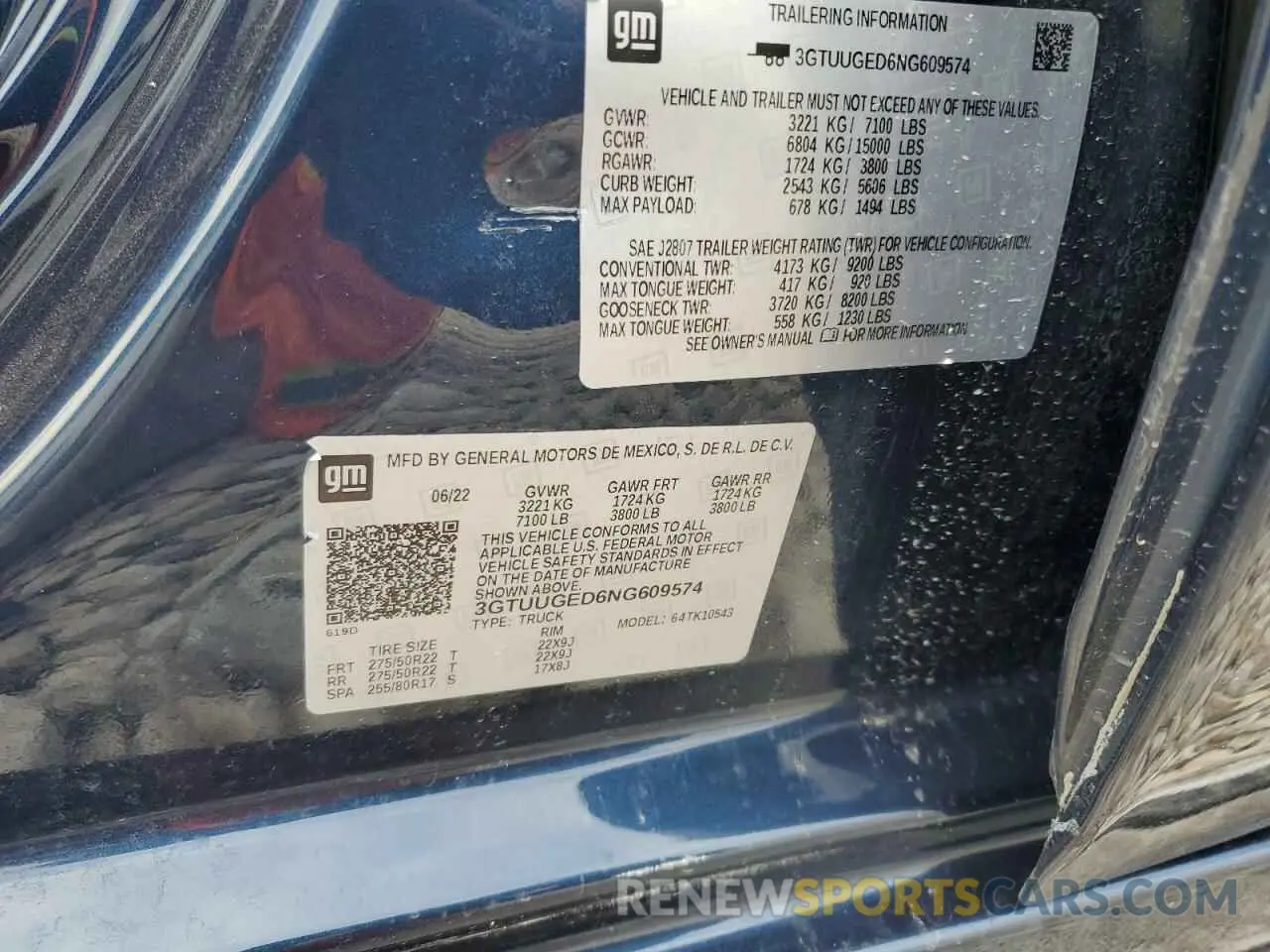 14 Photograph of a damaged car 3GTUUGED6NG609574 GMC SIERRA 2022