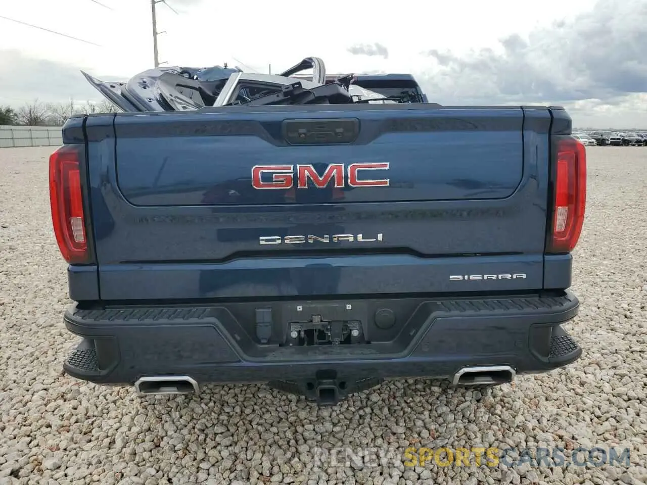 6 Photograph of a damaged car 3GTUUGED6NG609574 GMC SIERRA 2022