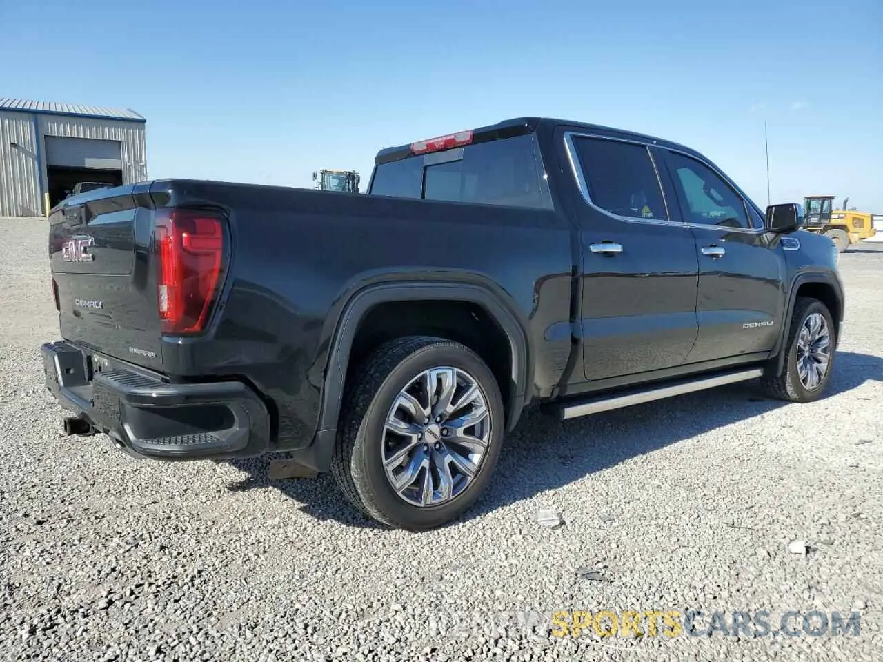 3 Photograph of a damaged car 3GTUUGED9NG685418 GMC SIERRA 2022