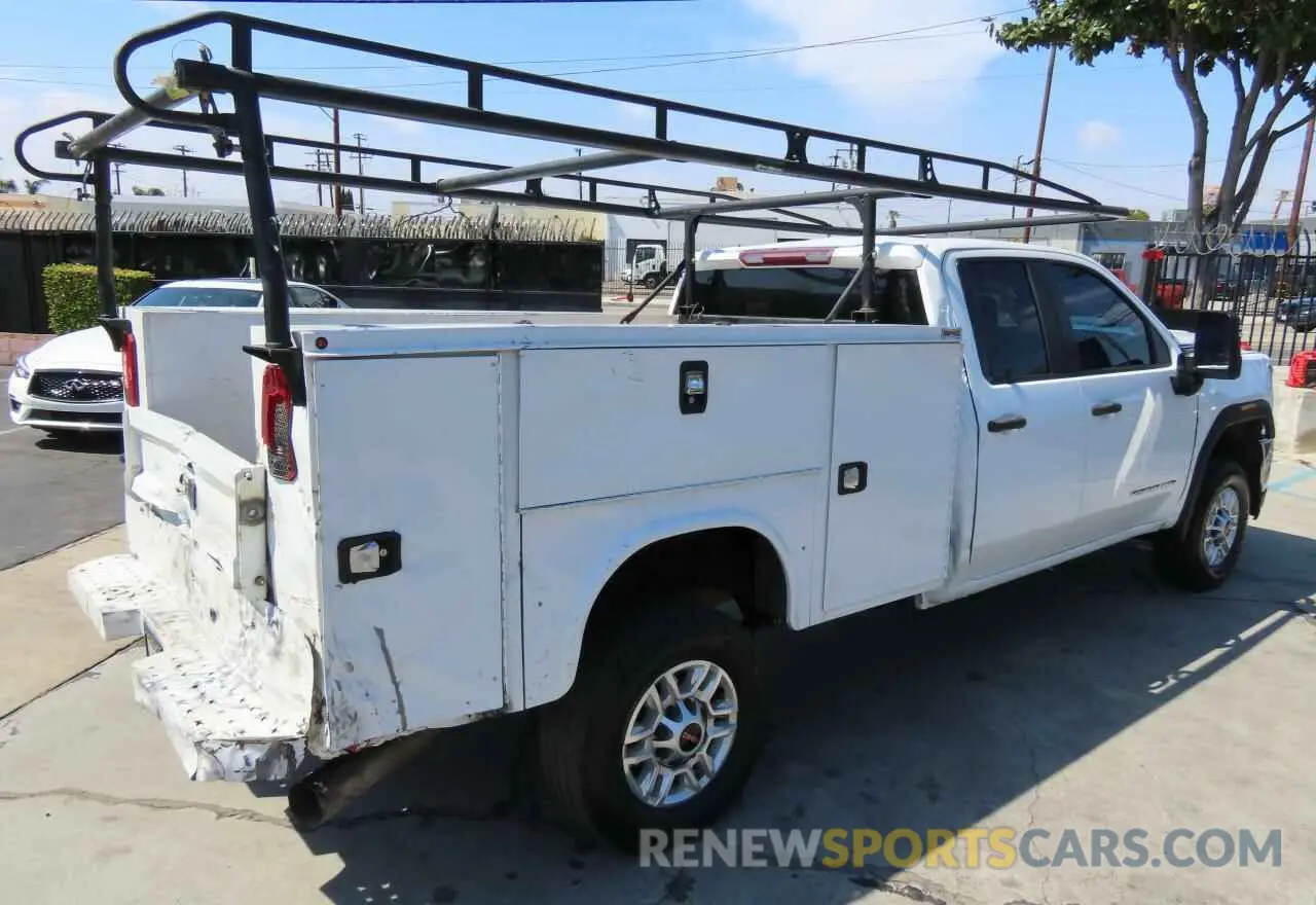 3 Photograph of a damaged car 1GD29LEY8PF210895 GMC SIERRA 2023