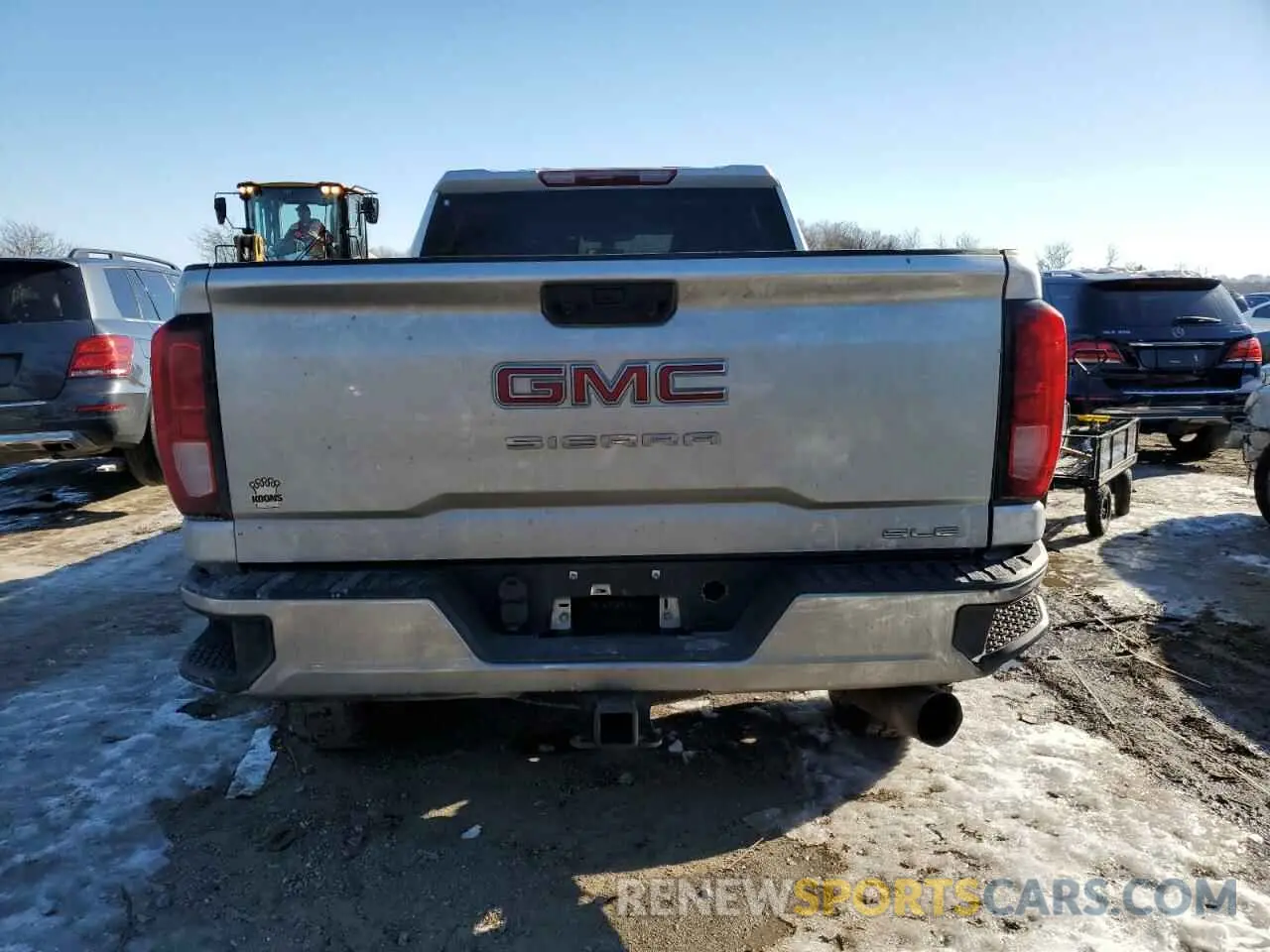 6 Photograph of a damaged car 1GT19MEY8PF207663 GMC SIERRA 2023