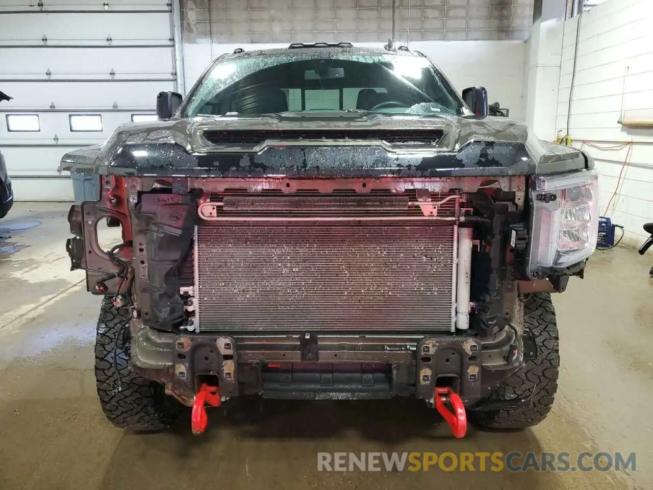 5 Photograph of a damaged car 1GT19PE7XPF203560 GMC SIERRA 2023
