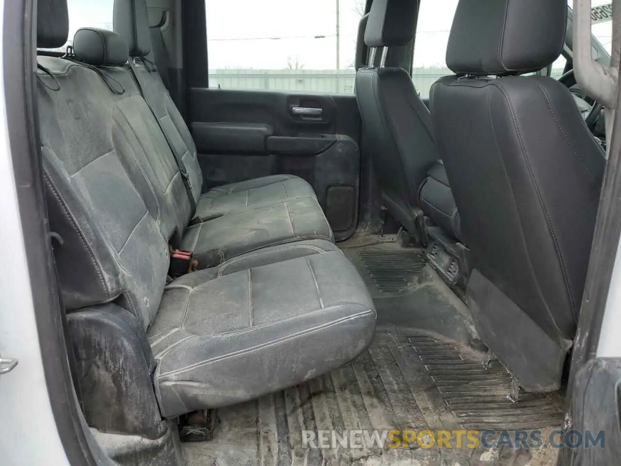 10 Photograph of a damaged car 1GT49LE75PF212494 GMC SIERRA 2023