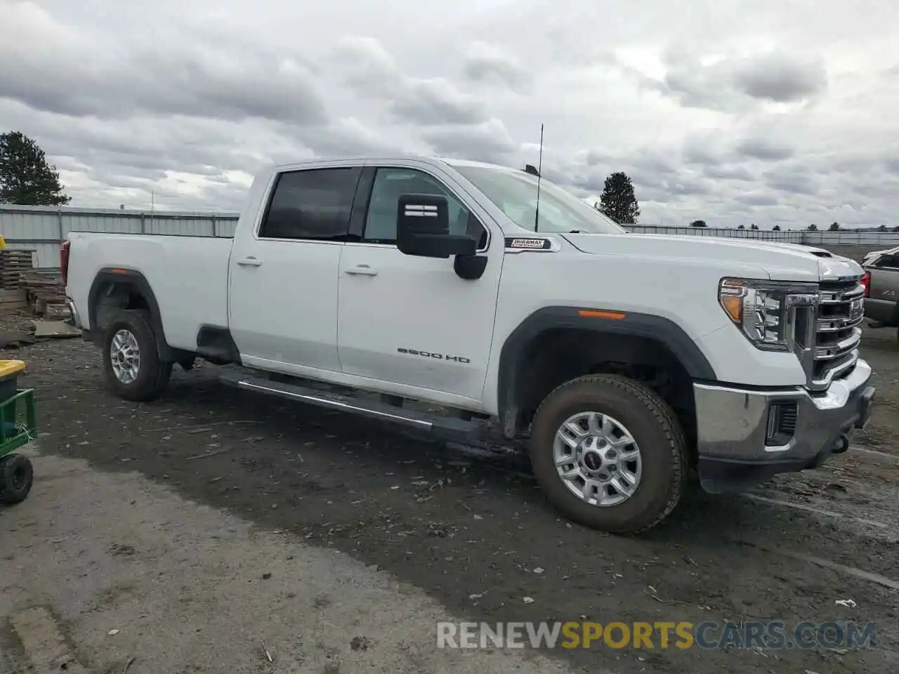 4 Photograph of a damaged car 1GT49MEY3PF207695 GMC SIERRA 2023