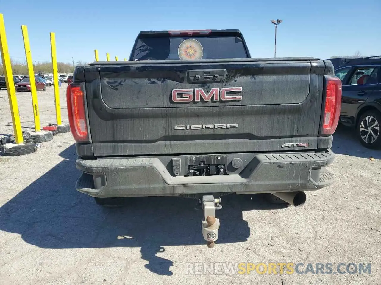 6 Photograph of a damaged car 1GT49PEY2PF131369 GMC SIERRA 2023