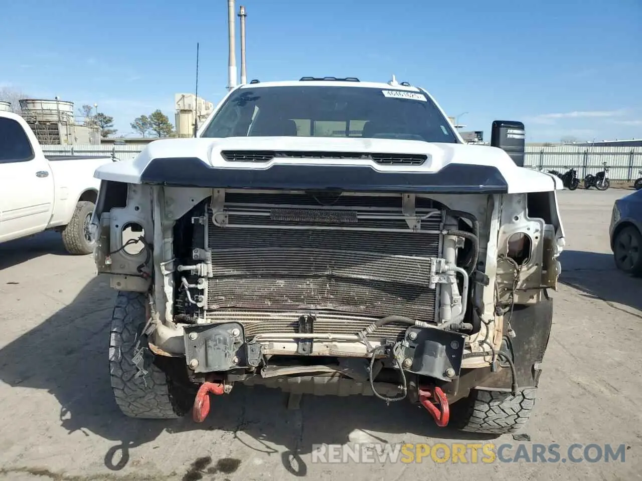 5 Photograph of a damaged car 1GT49PEY6PF234164 GMC SIERRA 2023