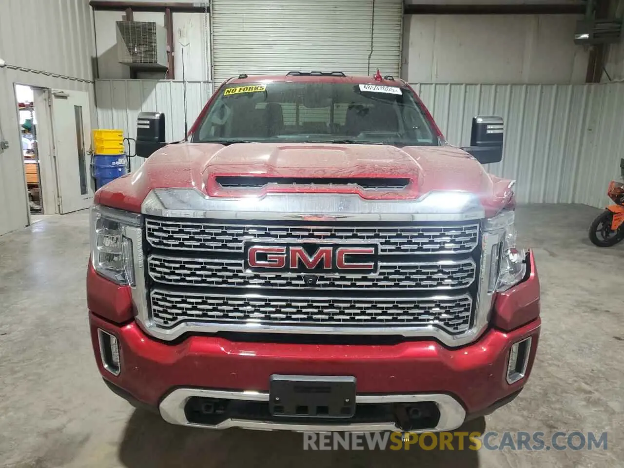 5 Photograph of a damaged car 1GT49RE71PF118518 GMC SIERRA 2023