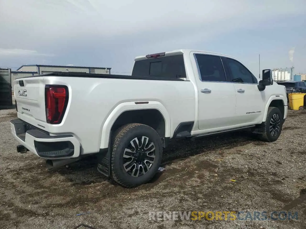 3 Photograph of a damaged car 1GT49REY8PF115771 GMC SIERRA 2023