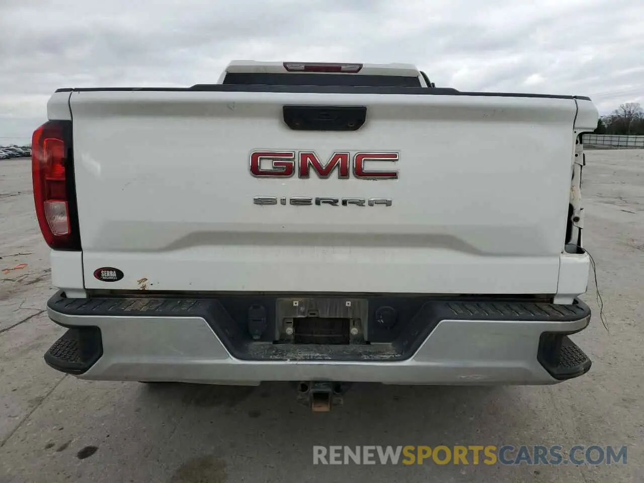 6 Photograph of a damaged car 1GTRUAED6PZ306087 GMC SIERRA 2023