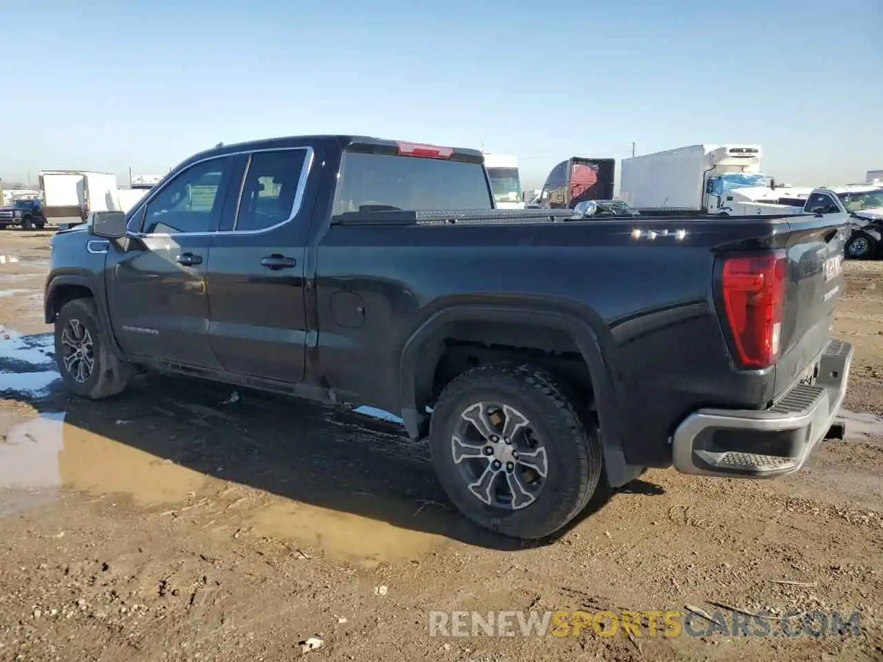 2 Photograph of a damaged car 1GTRUBEK1PZ273147 GMC SIERRA 2023