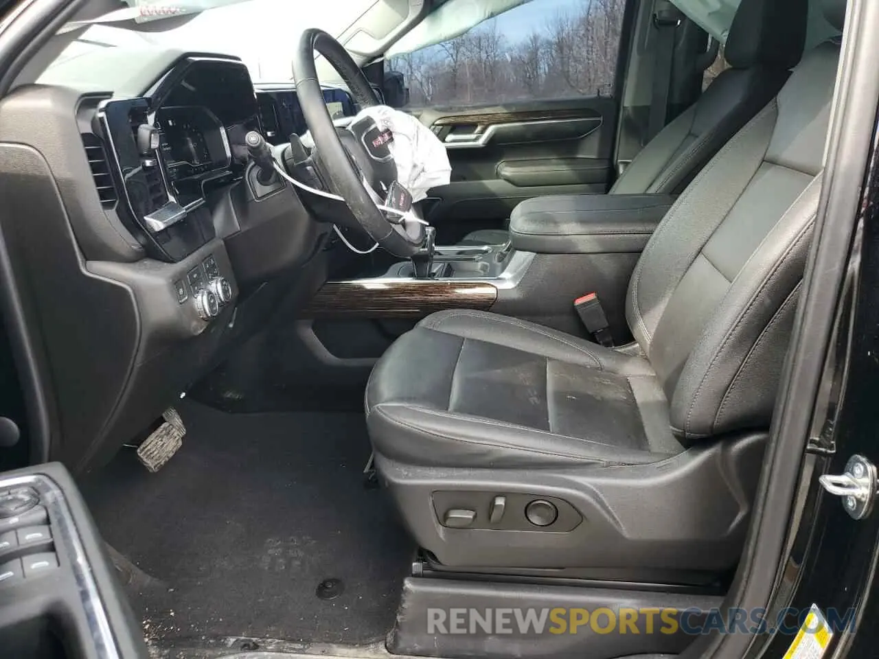 7 Photograph of a damaged car 1GTUUCED6PZ216802 GMC SIERRA 2023