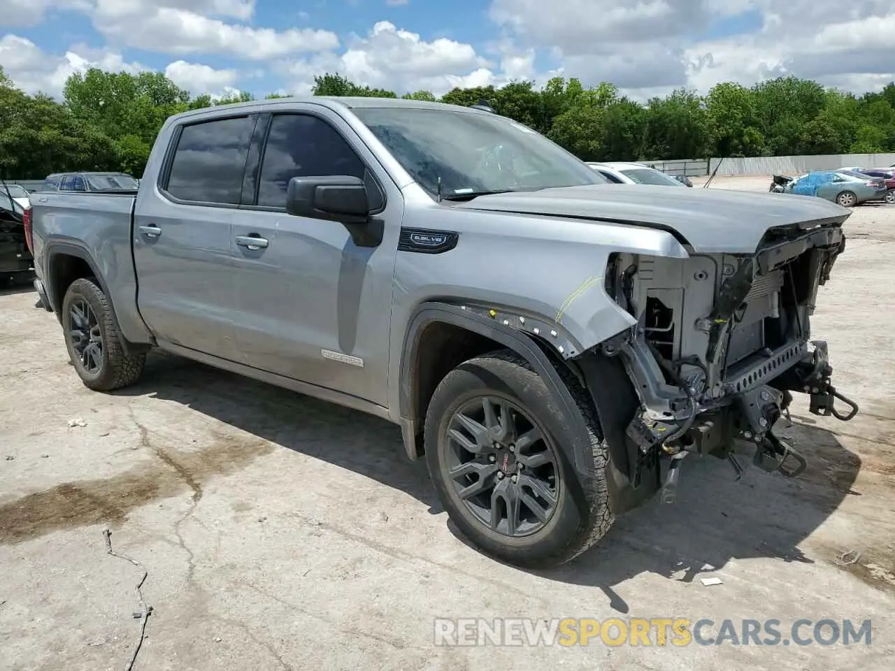 4 Photograph of a damaged car 1GTUUCED6PZ264946 GMC SIERRA 2023