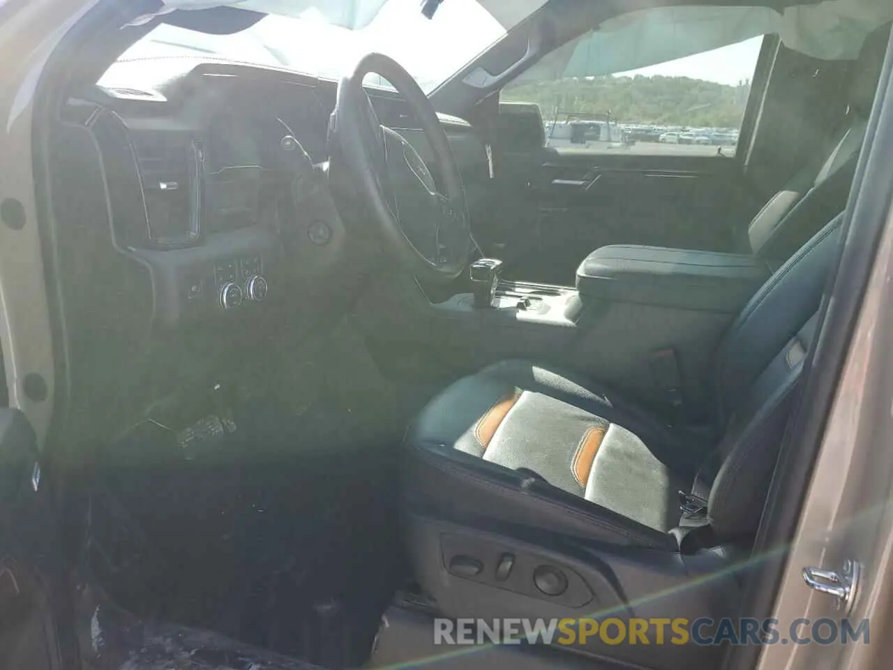 7 Photograph of a damaged car 1GTUUEE89PZ218574 GMC SIERRA 2023