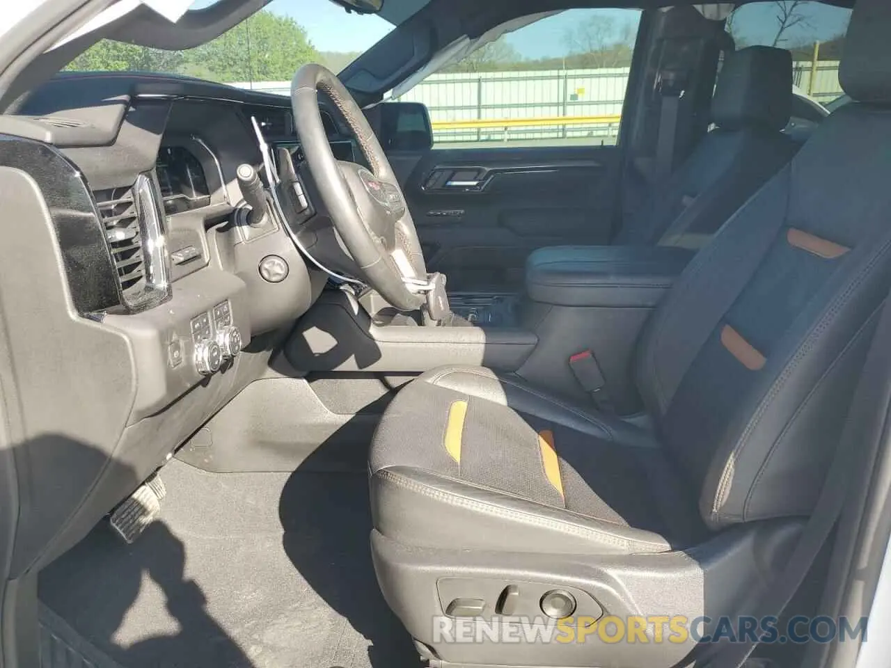 7 Photograph of a damaged car 1GTUUEELXPZ250339 GMC SIERRA 2023