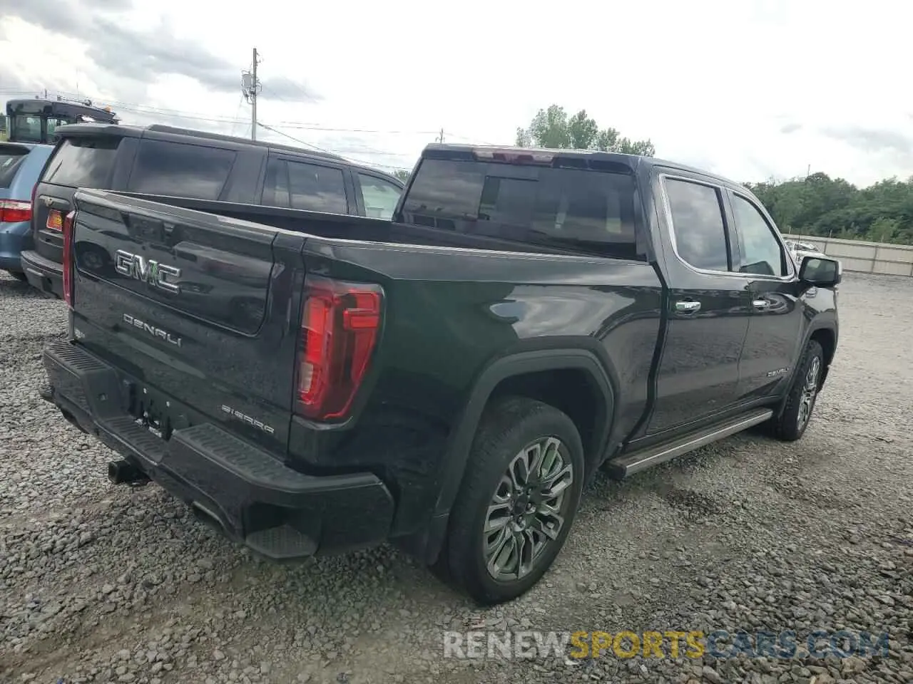 3 Photograph of a damaged car 1GTUUHE83PZ295054 GMC SIERRA 2023