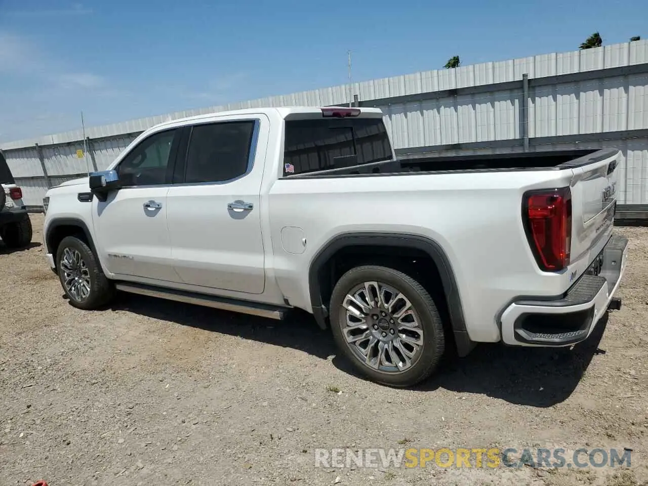 2 Photograph of a damaged car 1GTUUHEL3PZ128987 GMC SIERRA 2023