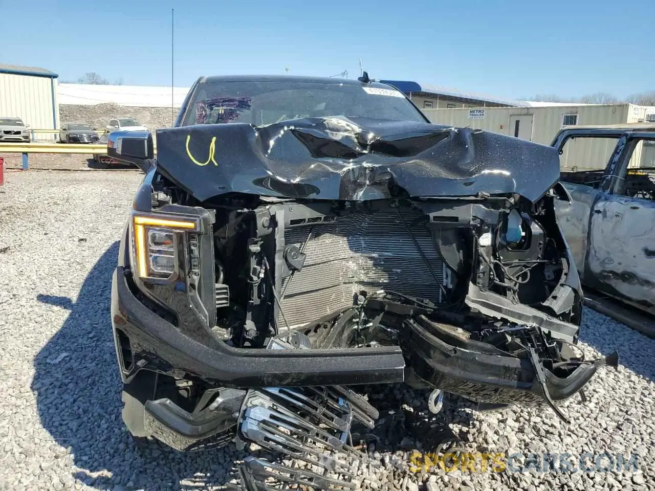 5 Photograph of a damaged car 1GTUUHEL6PZ151034 GMC SIERRA 2023